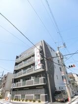ラ・ハイール桃ヶ池公園の外観
