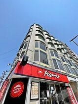 シャトー長居の外観