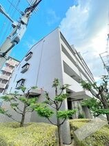 フォレスタ育和の外観