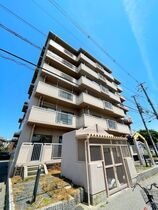 メゾンセレナの外観