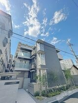 トリシア千躰の外観