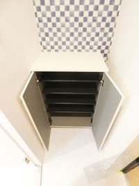 シューズボックス