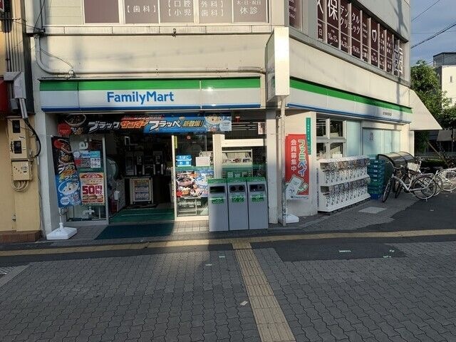 写真：ファミリーマート地下鉄昭和町駅前店