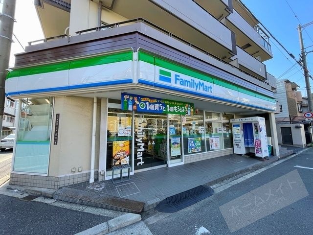ファミリーマート長居西店