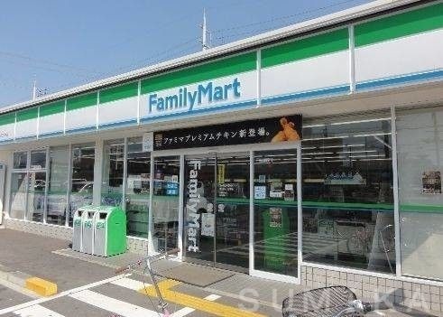 ファミリーマート岡山北長瀬店