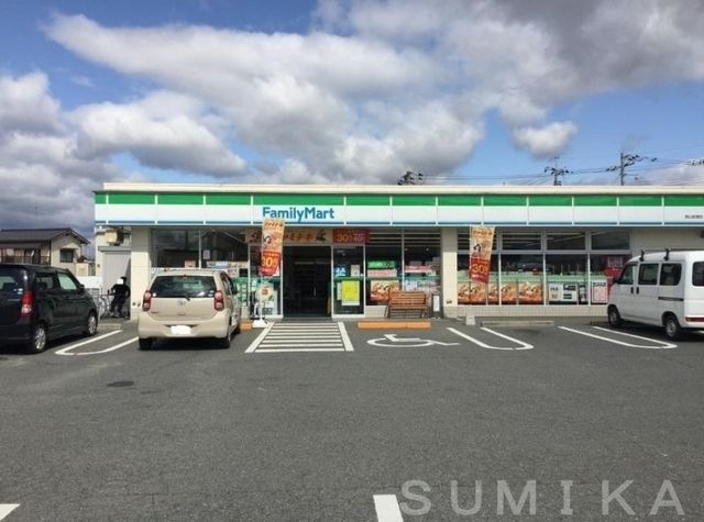 ファミリーマート岡山庭瀬店