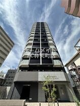 アドバンス大阪カーサの外観
