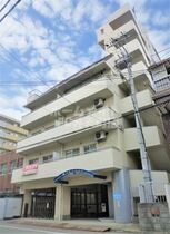 港スカイハイツの外観