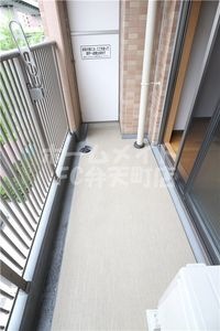 落ち着いた時間を過ごせるバルコニーです