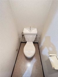 清潔感のあるトイレです