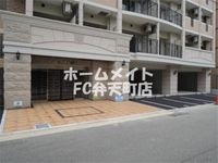 毎日通るエントランスはこのようになっています