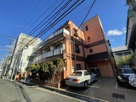 ロイヤルコート世田谷の外観