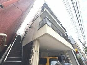内山ビルの外観
