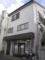 サンステイタスの外観