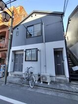 ジュネス香和C棟の外観