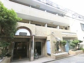 グランデール上野の外観