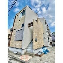 ウェルストン弥生町の外観