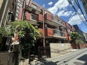 世田谷区三軒茶屋1丁目の外観