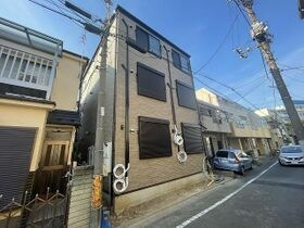 レガシア西新井本町の外観