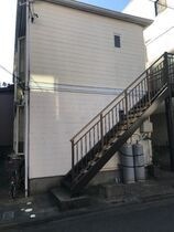 コーポジュネスの外観