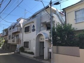 トップ新宿第3の外観
