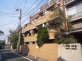 ペガサスマンション経堂の外観