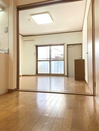 居間
