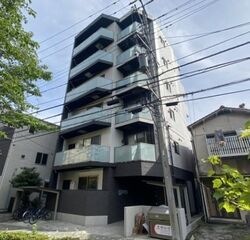 写真:横浜市神奈川区松本町3丁目の外観