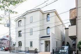 川崎市高津区千年新町の外観