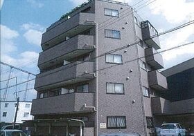 ロイヤルハイツドモン　の外観
