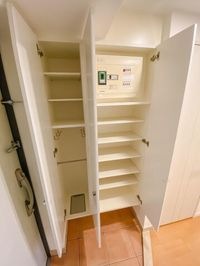 シューズボックス