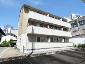 アドラーブルの外観