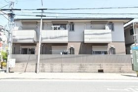 新森グリーンハイツの外観