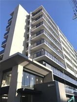 ガーデンクォーツ摂津正雀の外観