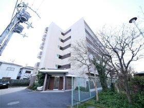 クランエシオの外観