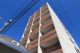 ダイドーメゾン上新庄の外観