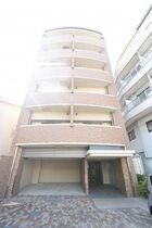 ロイヤルグランデ吹田の外観