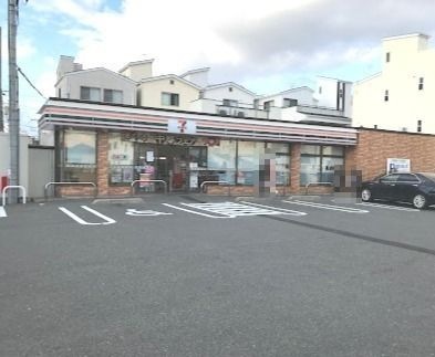 写真：セブン-イレブン 摂津鳥飼西２丁目店