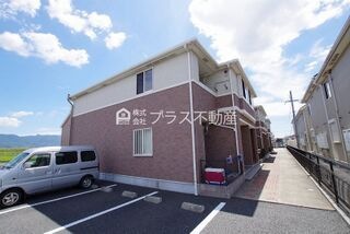 写真:どんどんハウスIIの外観