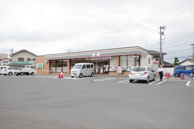 セブンイレブン直方感田店