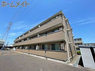 写真:アザレ蘇原Fの外観