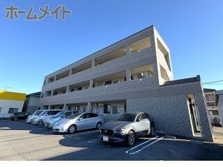 写真:クローバーの外観