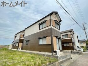 ハイツヤングラースの外観
