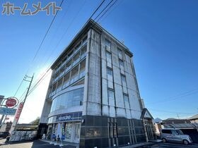 T-ビルの外観