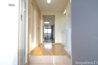 毎日通る玄関はこちらです