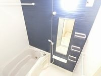 コンパクトで使いやすいお風呂です