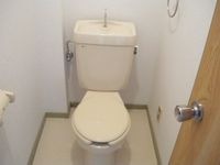 ゆったりとした空間のトイレです