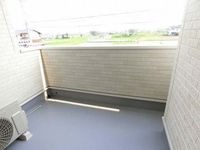陽当たり良好なバルコニーです