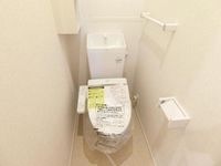 ゆったりとした空間のトイレです