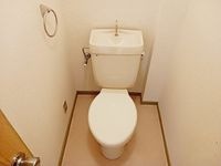 ゆったりとした空間のトイレです